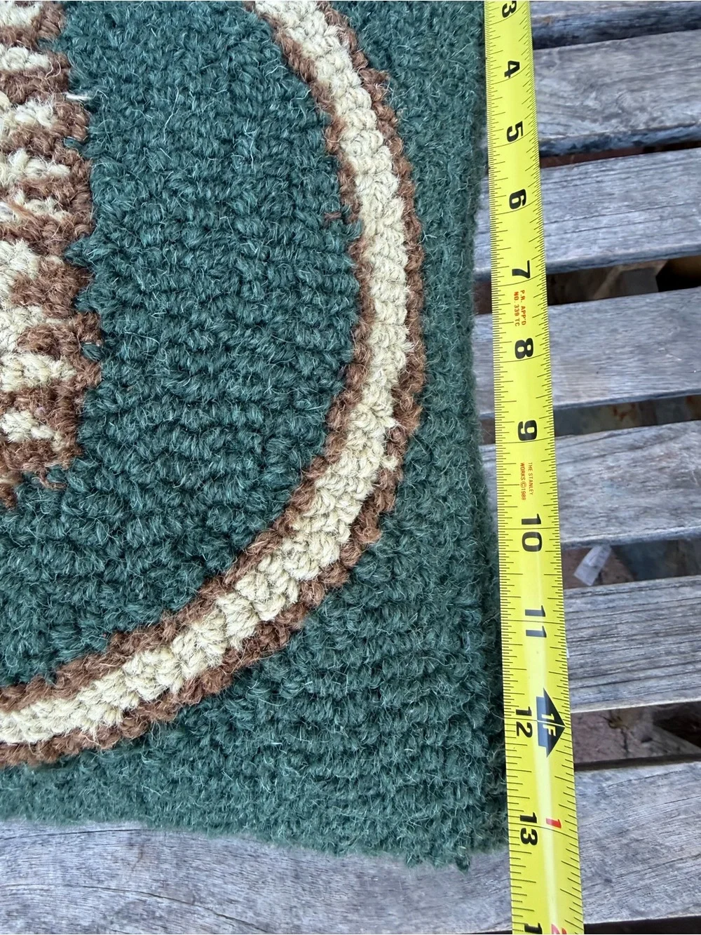 N/A cozy green